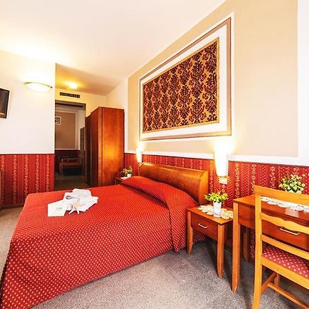 Hotel Napoleon Κατόλικα Εξωτερικό φωτογραφία